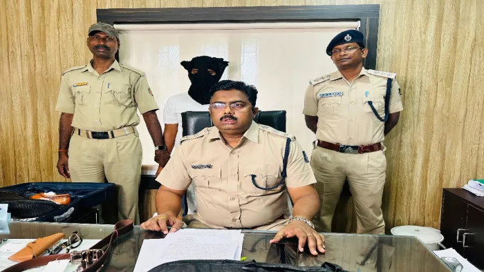 राउरकेला मेफेयर होटल में एनएसजी कमांडो बनकर ठगी, आरोपी गिरफ्तार