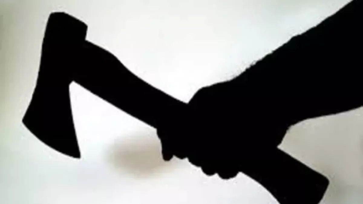an argument broke out after a drinking session and an angry man hacked his friend with an axe in rohtak
