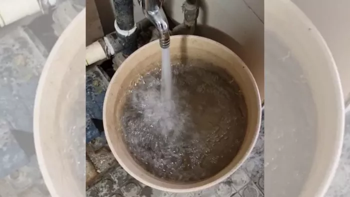 दूषित पानी पीने से कई लोग बीमार, पेट दर्द की शिकायत। (प्रतीकात्मक)