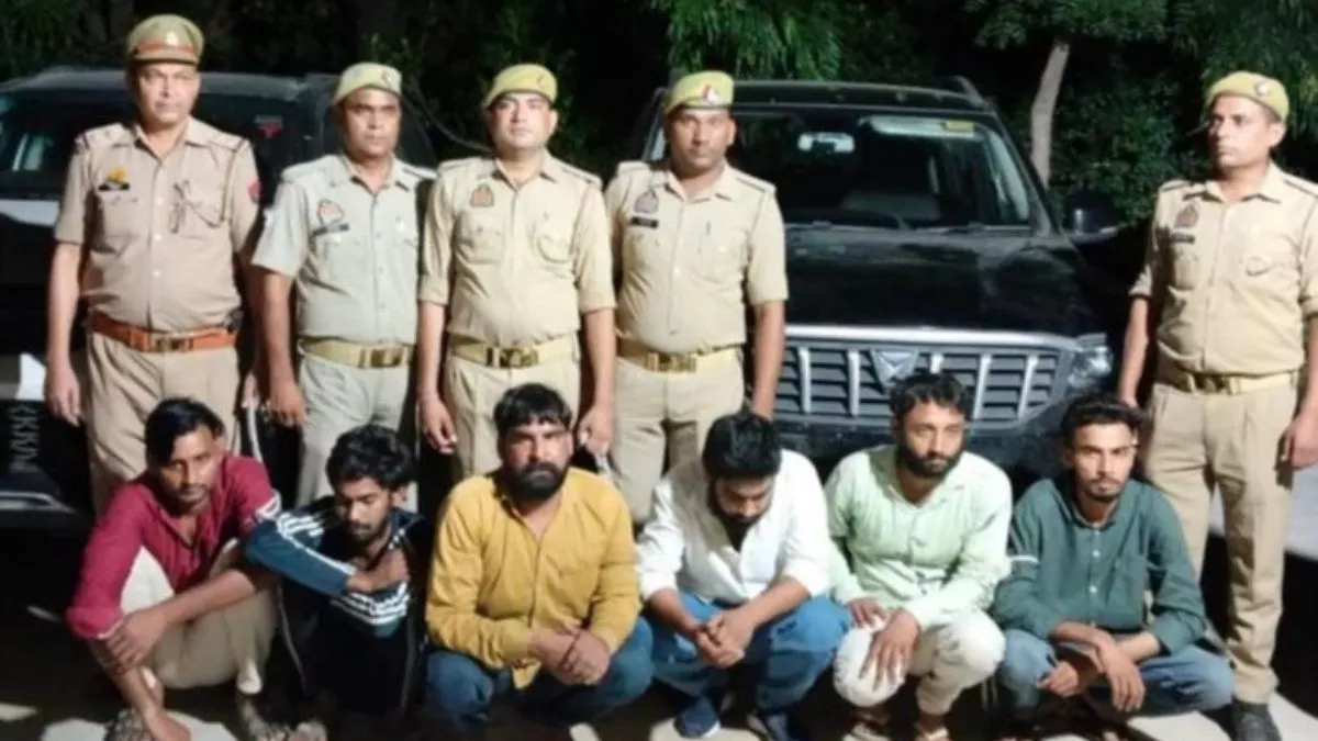 फिरोजाबाद में हुई दो करोड़ की लूट में GPR का मुख्य आरक्षी गिरफ्तार, 5 लाख रुपये हुए बरामद