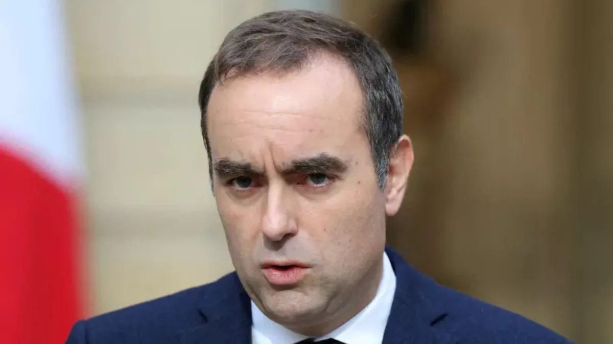 https://www.jagranimages.com/images/newimg/07102025/07_10_2025-france_pm_resign_24072942.jpg