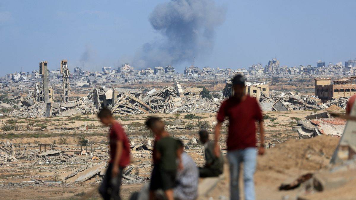 israel and hamas hold talks on gaza peace plan marking two years of war