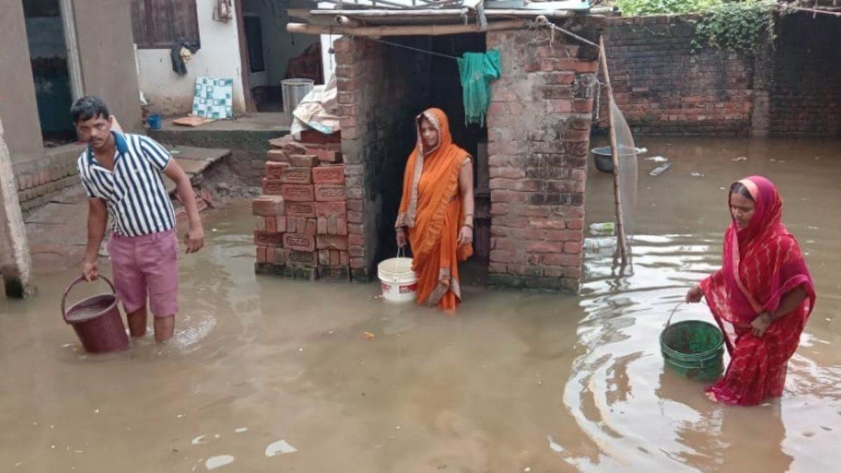 irrigation negligence floods village damages crops in ghazipur