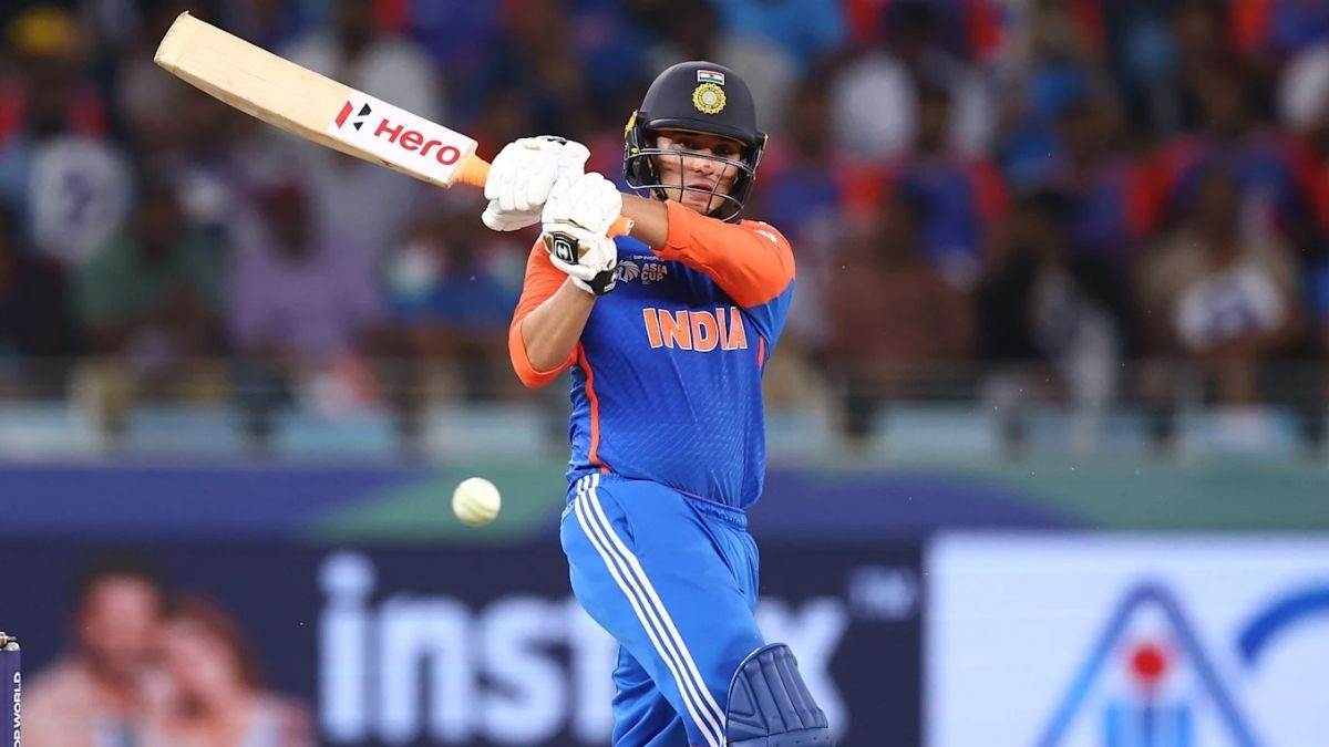 icc nominates abhishek sharma kuldeep yadav brian bennett for player of the month smriti mandhana