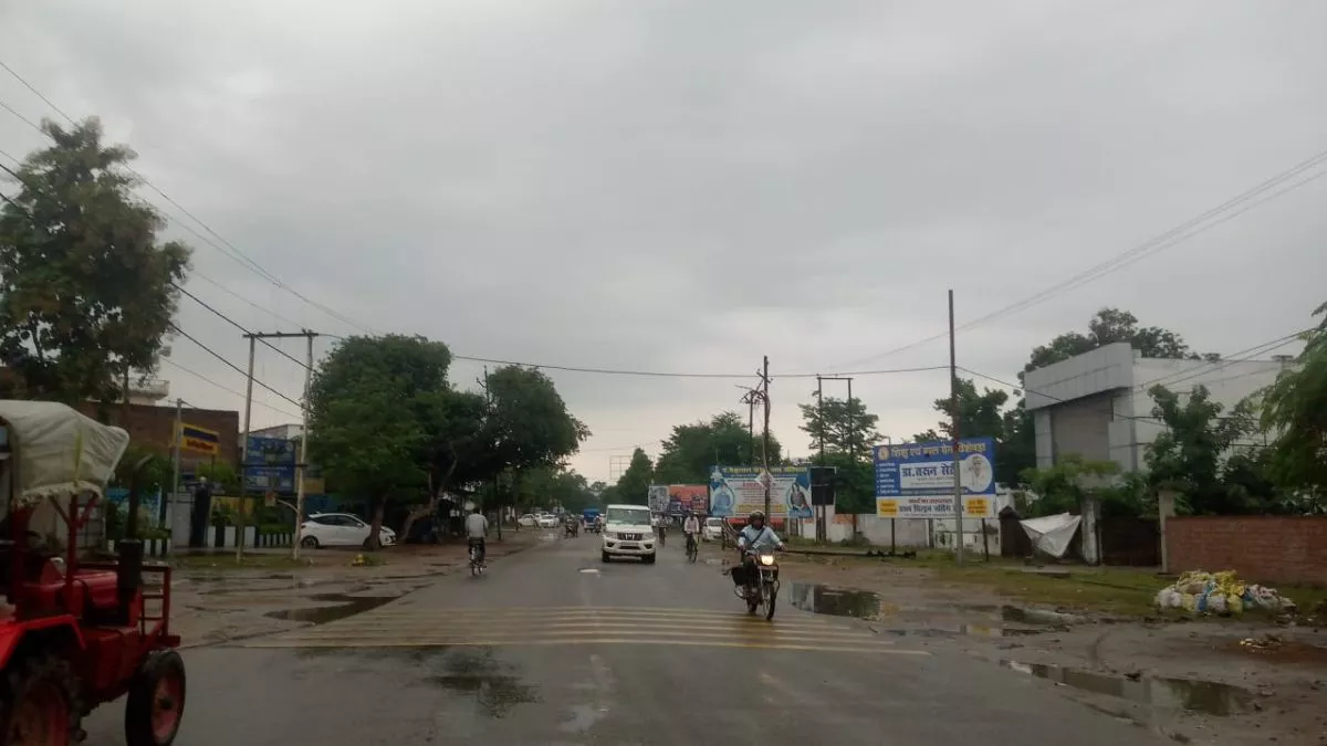 Weather Update: तराई में बूंदाबांदी से ठंडक का एहसास... बारिश ने उमस भरी गर्मी से दिलाई राहत, जलभराव से मुसीबत