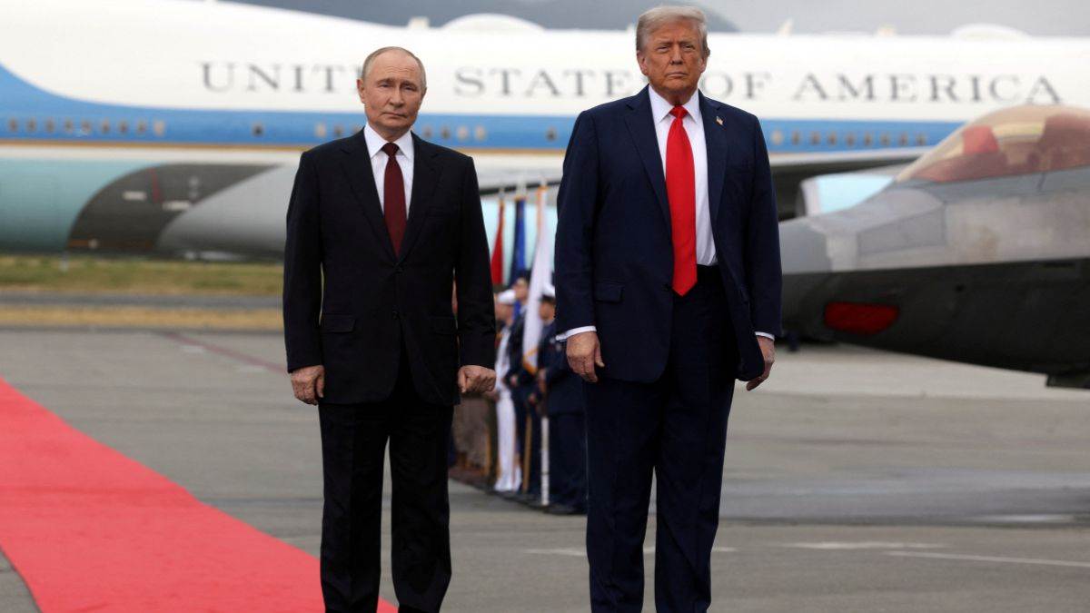 russia welcomes trumps positive remarks on nuclear arms treaty extension