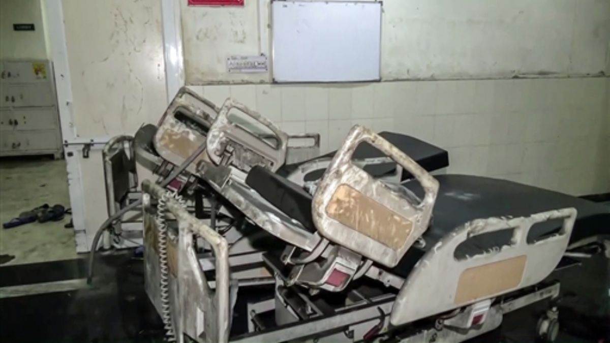 jaipur hospital fire eight dead in sms hospital icu blaze