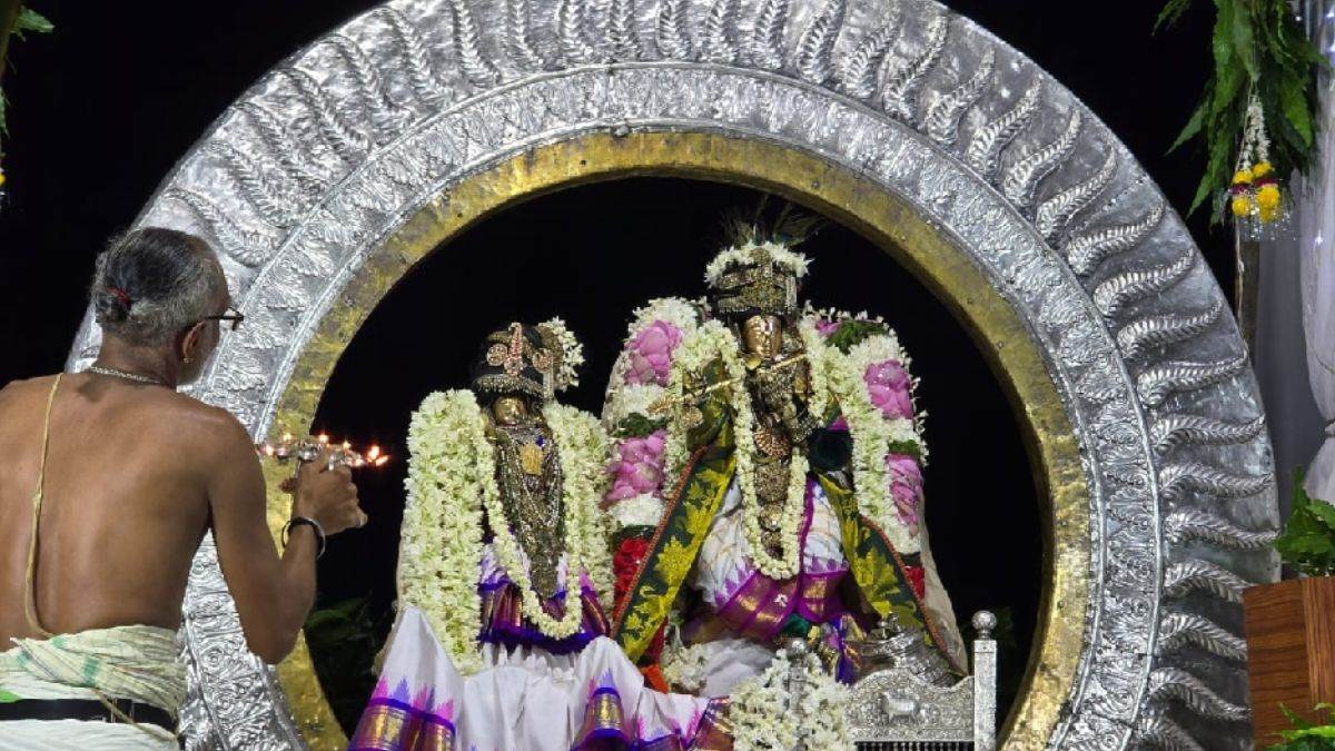 thakur banke bihari darshan sharad purnima celebrations in vrindavan