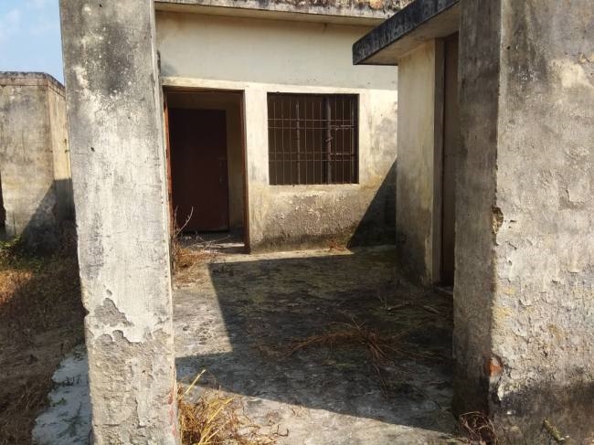 जुआरियों का अड्डा बना खानपुर पशु अस्पताल - Khanpur Animal Hospital becomes the hub of gamblers - Uttar Pradesh Ghazipur Local News जुआरियों का अड्डा बना खानपुर पशु अस्पताल - Khanpur Animal Hospital becomes the hub of gamblers - Uttar Pradesh Ghazipur Local News