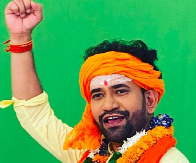 भोजपुरी सिनेमा के मशहूर अभिनेता और सिंगर दिनेश लाल यादव 'निरहुआ'- तस्वीर : Instagram: dineshlalyadav