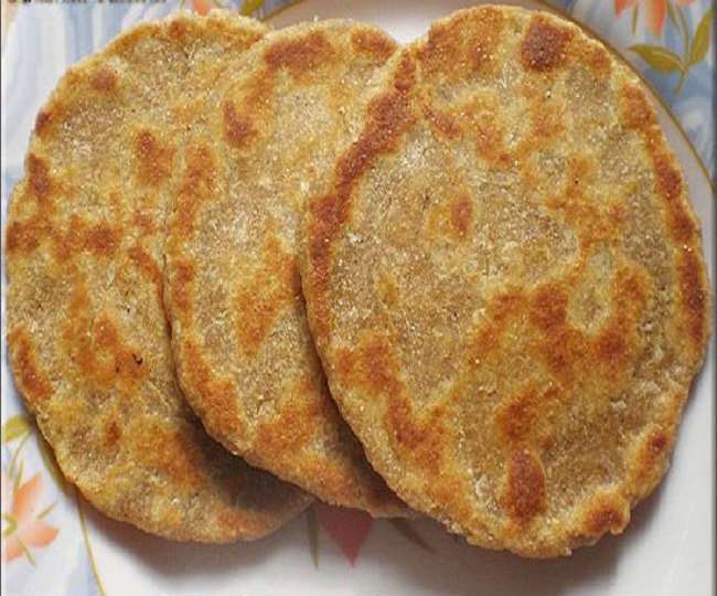 https://www.jagranimages.com/images/newimg/07112021/07_11_2021-jaggery_paratha_22184503_1213757.jpg