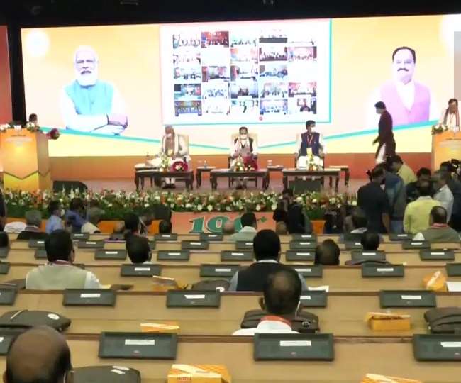 जेपी नड्डा ने कहा पश्चिम बंगाल के लोगों के साथ चट्टान की तरह खड़ी है भाजपा।
