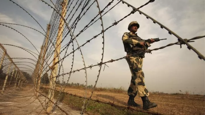 छत्तीसगढ़ के कांकेर में हुआ बीएसएफ और बस्तर फाइटर की संयुक्त टीम के साथ नक्सलियों की मुठभेड़