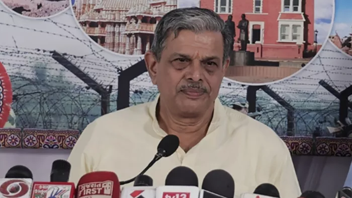 दत्तात्रेय होसबाले बोले- देश को उत्तर-दक्षिण में बांटने का माहौल बनाया जा रहा- (फोटो, संघ एक्स)