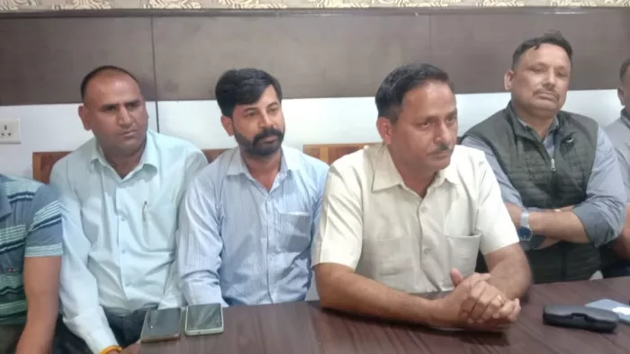 गुर्जरों की हाटीयों को दो टूक...ST आरक्षण के लिए सरकार पर न बनाएं अनावश्यक दबाव