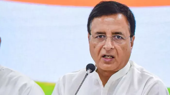 रणदीप सिंह सुरजेवाला के खिलाफ गैरजमानती वारंट जारी।- फाइल फोटो