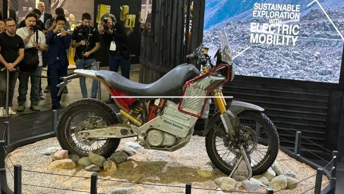 EICMA 2023 में RE Himalayan 452 ने डेब्यू किया है।