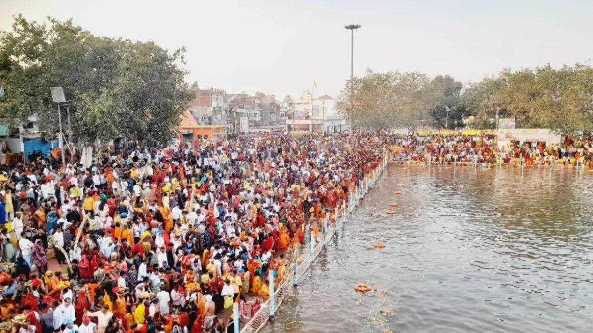 ncr chhath puja fasting women celebrated kharna with great pomp arghya will be offered to the setting sun this evening