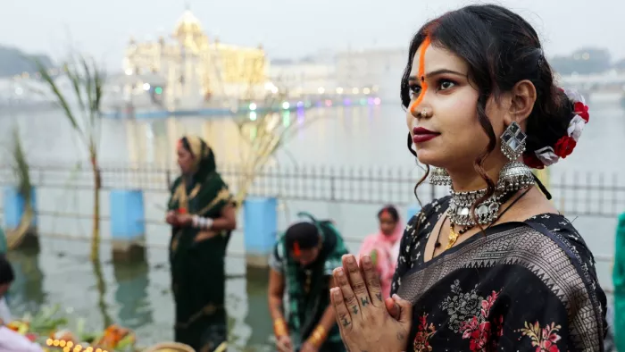 पटना-भागलपुर समेत अन्य शहरों में क्या है सूर्योदय का सही समय, कब खत्म होगा निर्जला उपवास?