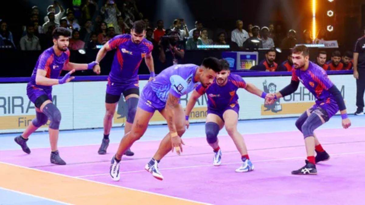 dabang delhi beat bengal warriorz after 4 match pkl11