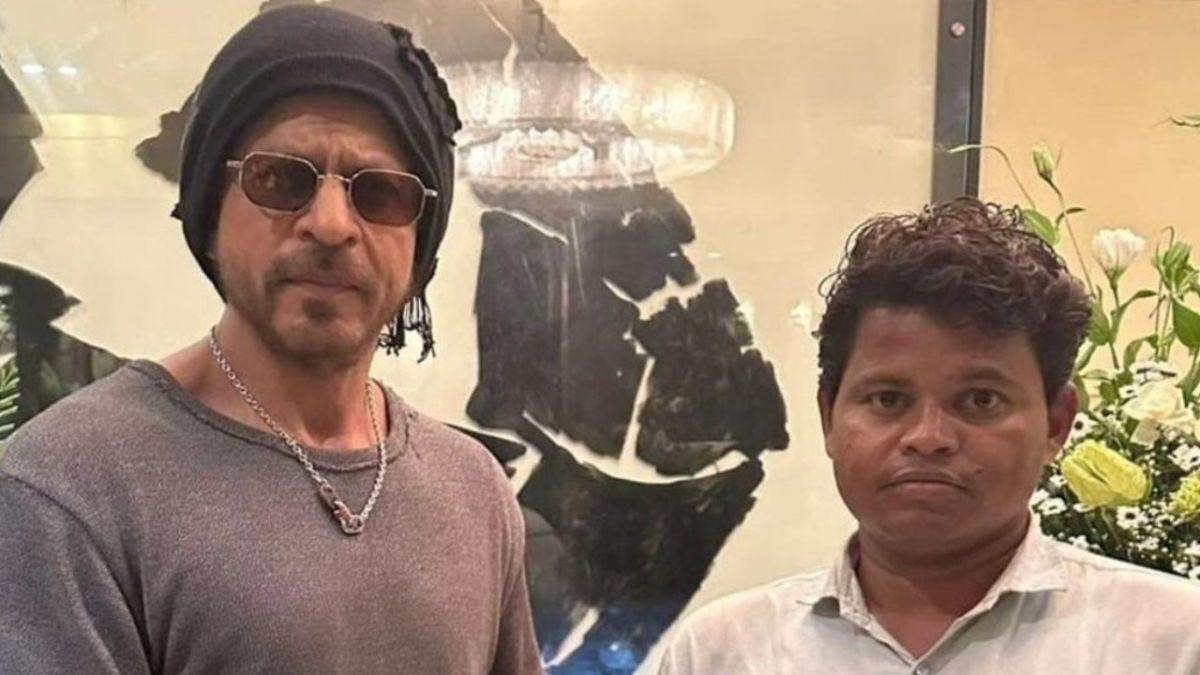 shah rukh khan jabra fan reveal actor gave him money and petrol jharkhand man who waited outside his house for 95 days