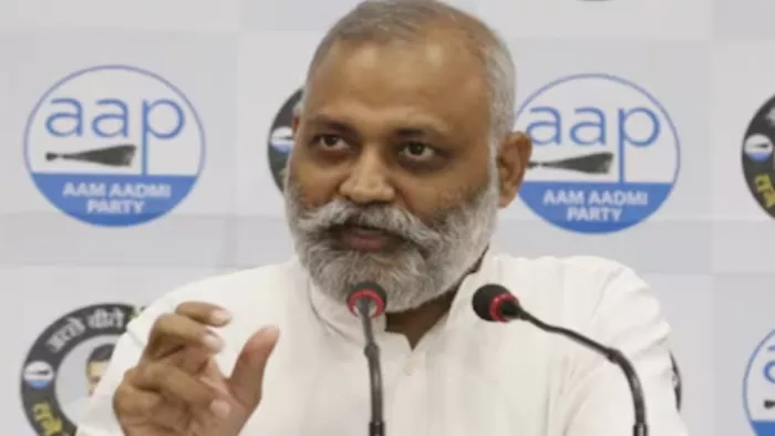 'BJP ने पूर्वांचली लोगों को छठ मनाने से रोका', AAP ने पुलिस और DDA का इस्तेमाल करने का लगाया आरोप