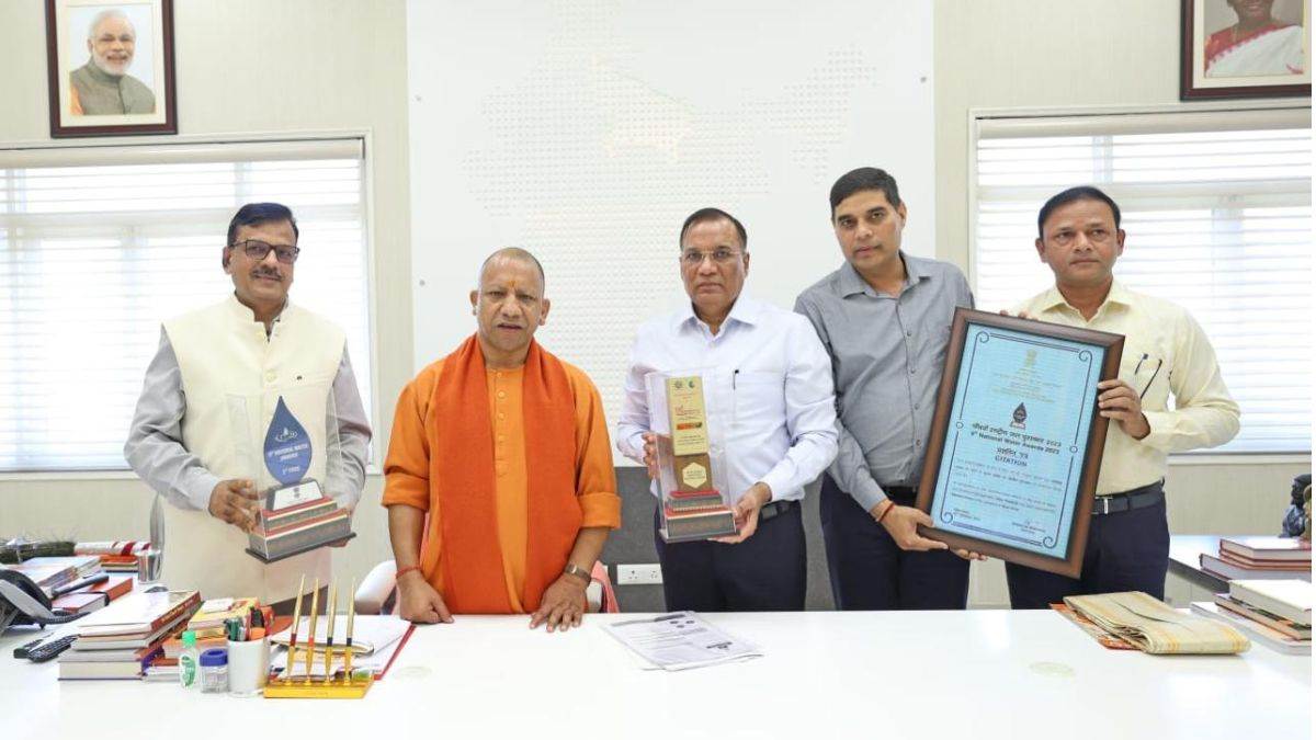 national water award handed over to cm yogi president draupadi murmu had honored uttar pradesh in october