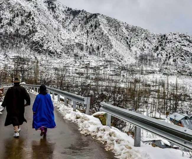 Jammu and Kashmir Weather Light rain and snow likely in the afternoon in  North and Central Kashmir