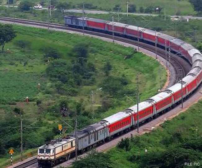 भागलपुर होकर चलेगी राजधानी एक्‍सप्रेस ट्रेन। 14 घंटे में दिल्‍ली का सफर पूरा।