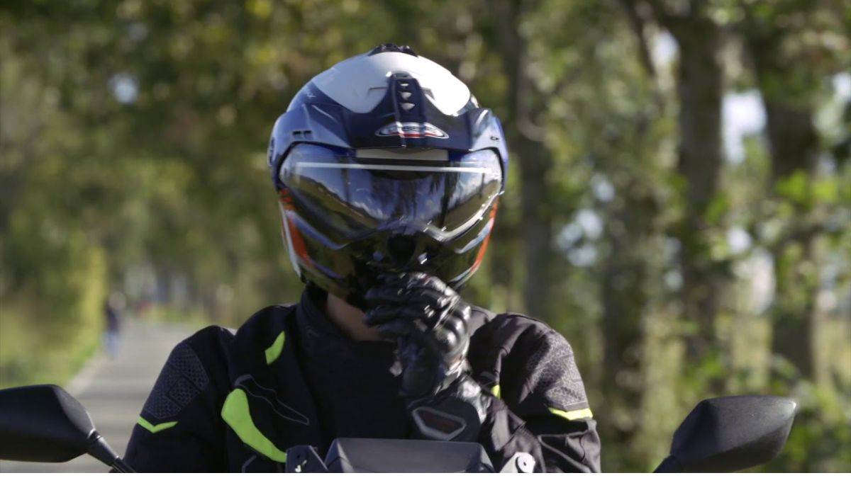 अब हेलमेट में भी आएंगे एयरबैग्स! एक्सीडेंट के समय बनेगा आपका सुरक्षा