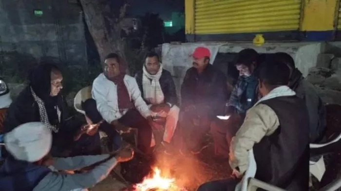 उपायुक्त नैंसी सहाय ने प्रशासन दिया निर्देश, हर चौक-चौराहे पर अलाव और कंबल वितरण की करें व्यवस्था।