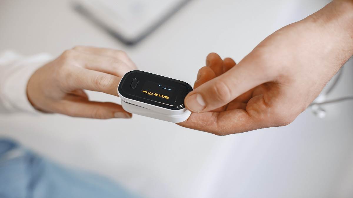 Pulse Oximeter For Home Cover Image Source: Pexles