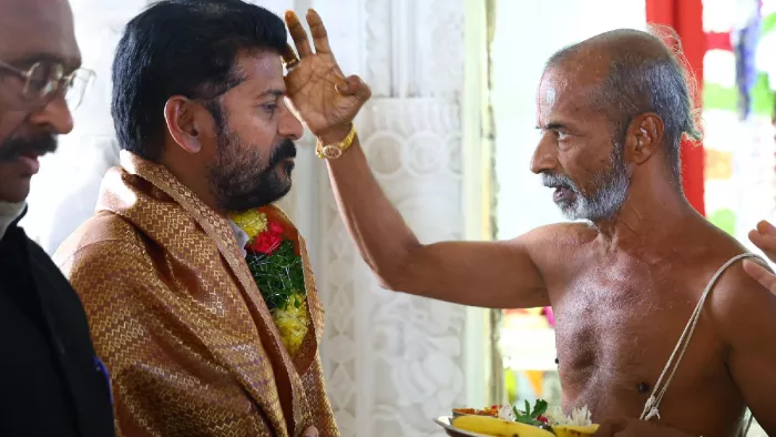 Revanth Reddy: तेलंगाना की नई सरकार के गठन का रास्ता साफ हो गया है।