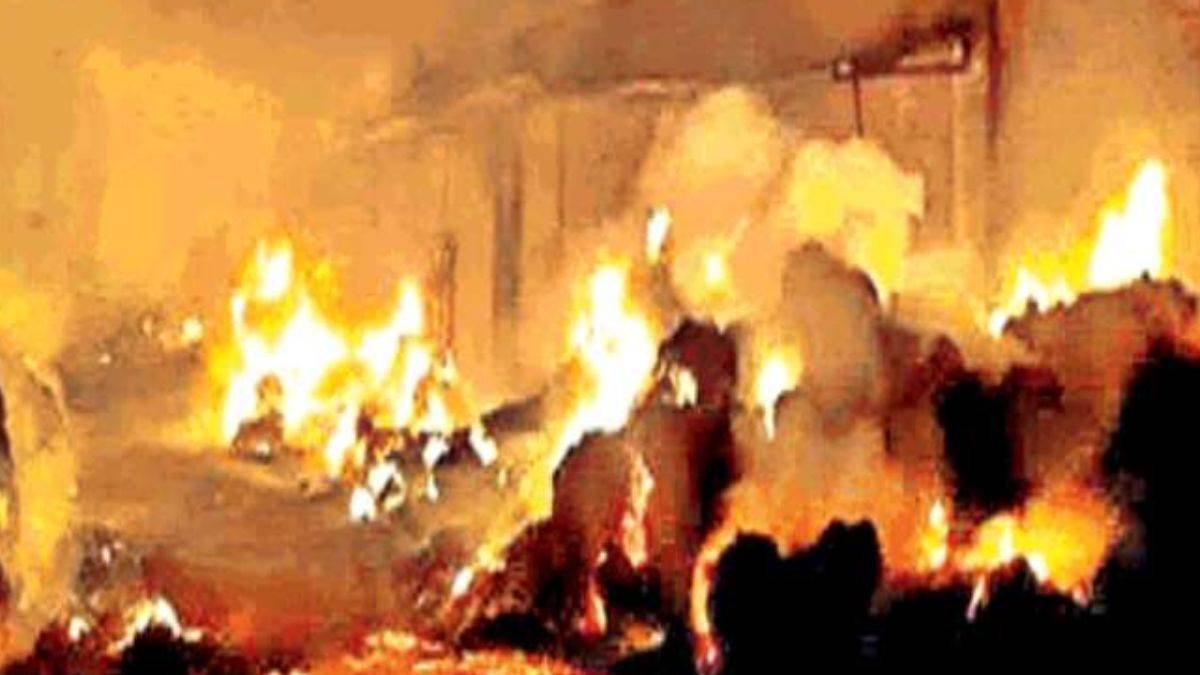 haryana news massive fire broke out in panipat factory two workers burnt alive condition of three is serious
