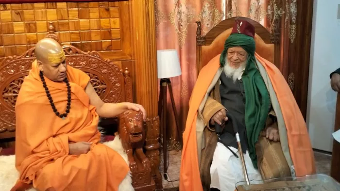 हरिद्वार में स्वामी कैलाशानंद गिरि से मिले मौलाना अरशद मदनी