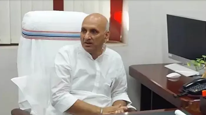 बिहार के शिक्षा मंत्री डा. चंद्रशेखर फिर अपने बयान को लेकर विवादों में घिरे