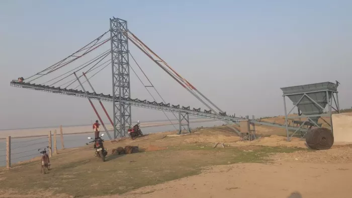 बहरमपुर स्थित मैया में गंगा-पद्मा नदी तट पर चल रहा विकास कार्य। सौ.- आईडब्लूएआई