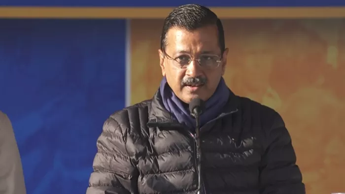 AAP को विपक्षी कहने पर कांग्रेस नेता पर भड़के केजरीवाल।