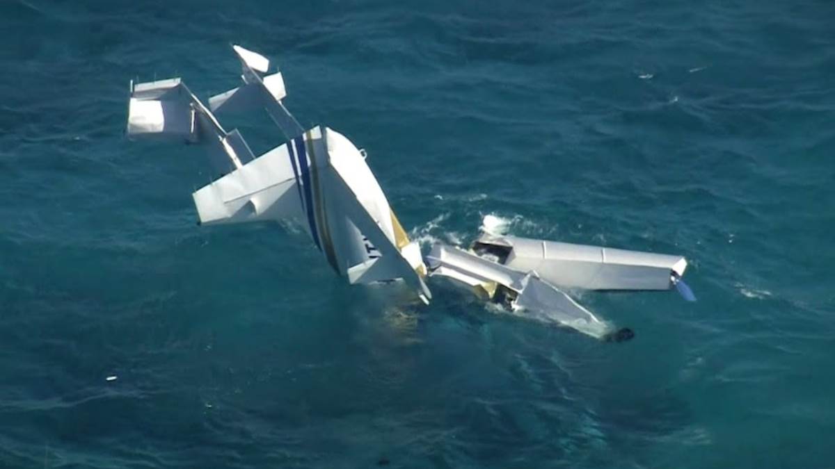 https://www.jagranimages.com/images/newimg/08012025/08_01_2025-australia_seaplane_crash_23862936.jpg