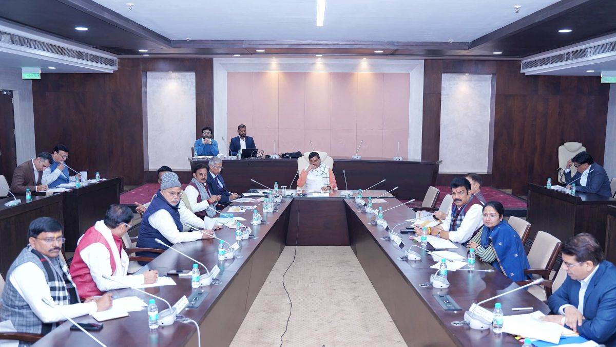 https://www.jagranimages.com/images/newimg/08012025/08_01_2025-cm_mohan_yadav_23863074.jpg