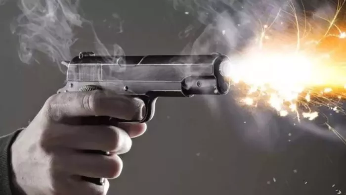 गोलीबारी से जहां पूरे इलाके में दहशत का माहौल (जागरण फोटो)