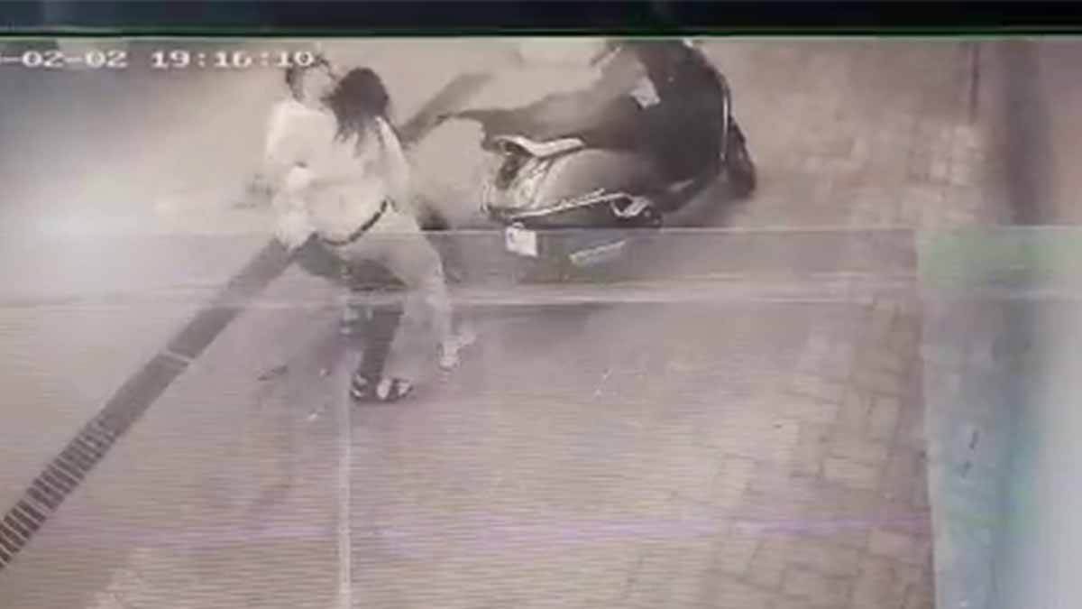 attempt to kidnap woman for refusing to marry complaint filed in gandhinagar womens police station