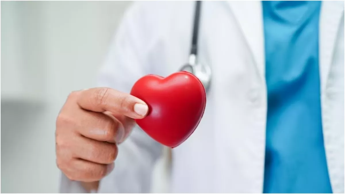 Heart Health: संक्रमण से न बिगड़े दिल की सेहत, एक्सपर्ट से जानें उनके सुझाव