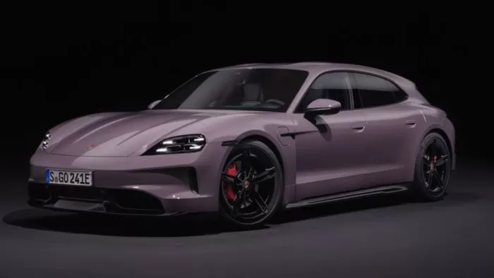 2024 Porsche Taycan facelift ने ग्लोबल मार्केट एंट्री मारी है।