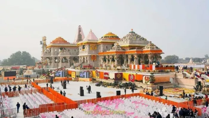 सिर्फ तीन महीने में तैयार हो जाएगा राम मंदिर का प्रथम तल, भजन-कीर्तन व प्रार्थना मंडप के शिखर तैयार