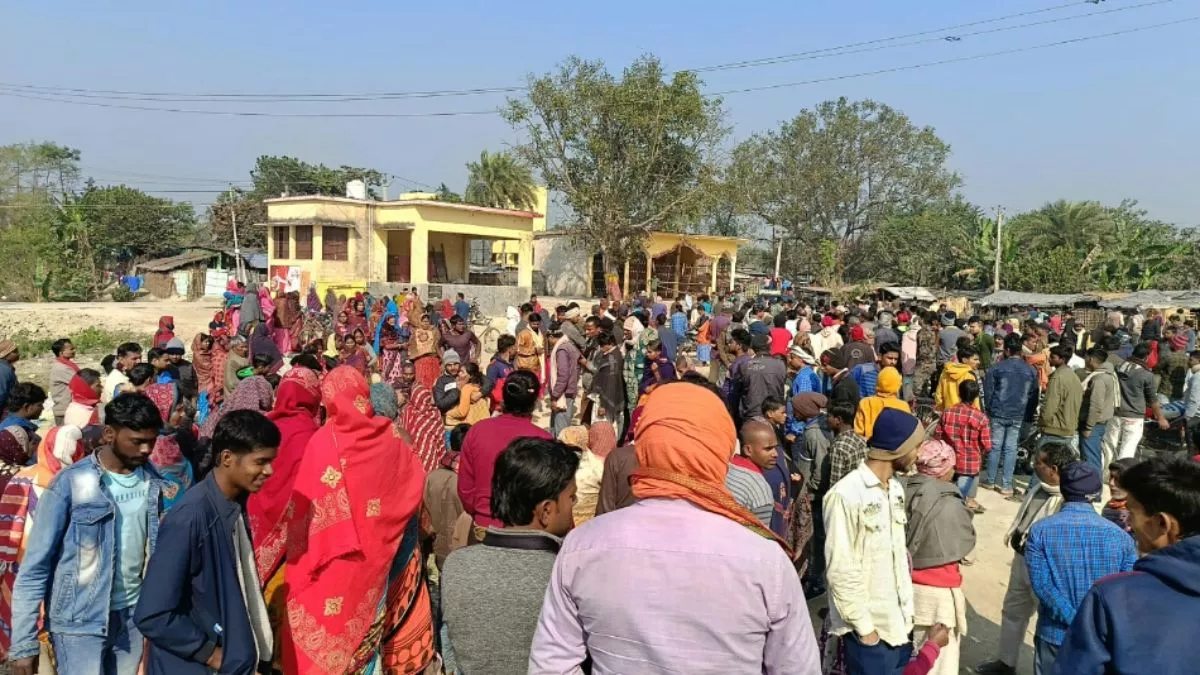 Bihar Crime News: समस्तीपुर में इलेक्ट्रीशियन की पीट-पीटकर हत्या, आक्रोशित ग्रामीणों ने जाम किया NH-28