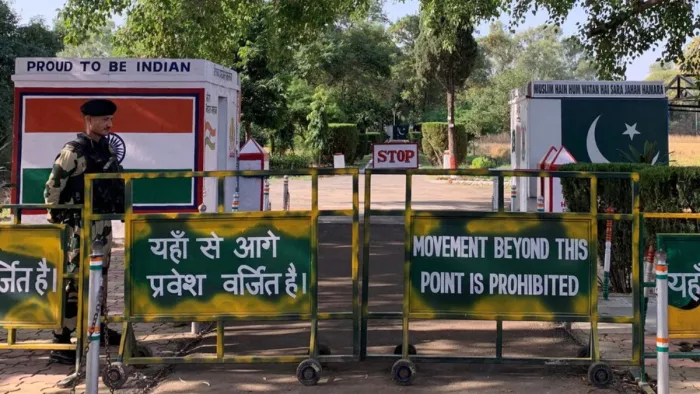 अजमल ने प्यार में पार की सरहद, भारत-पाकिस्तान सीमा (फोटो साभार- रॉयटर्स)
