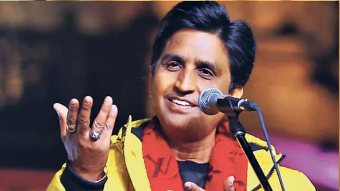 मनीष सिसोदिया के पुराने दोस्त कवि कुमार विश्वास ने अपने दिल की बात कही(फाइल फोटो)