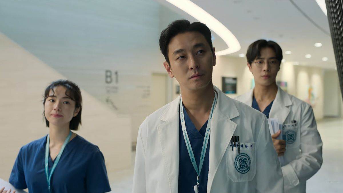 https://www.jagranimages.com/images/newimg/08022025/08_02_2025-trauma_code_heroes_on_call_23880907.jpg
