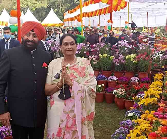 vasant utsav begins in uttarakhand raj bhavan see beautiful flowers in pictures